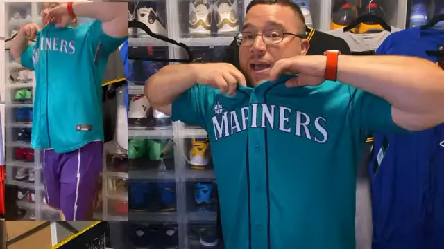 Are mlb replica jerseys stitched